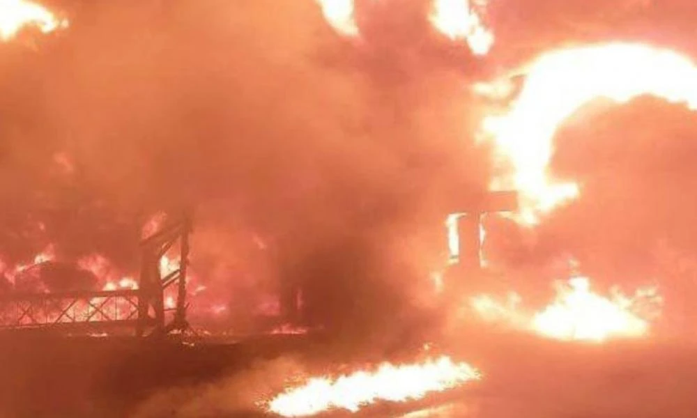 Ρωσικοί πύραυλοι τίναξαν στον αέρα βιομηχανικό συγκρότημα στην πόλη Κρεμεντσούκ